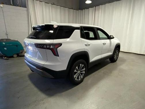 Summit White 2026 Chevrolet Equinox LT