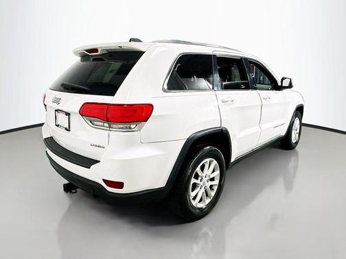 Bright White Clearcoat 2015 Jeep Grand Cherokee Laredo