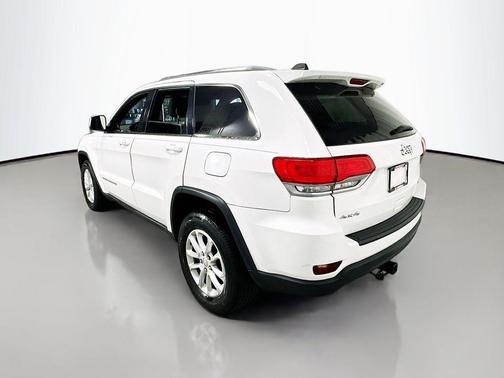Bright White Clearcoat 2015 Jeep Grand Cherokee Laredo