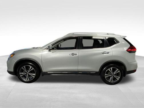 Brilliant Silver 2017 Nissan Rogue SL