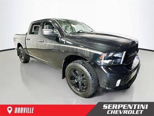 Brilliant Black Crystal Pearlcoat 2017 RAM 1500 Express