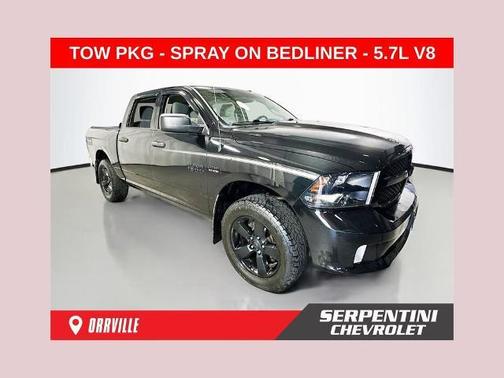Brilliant Black Crystal Pearlcoat 2017 RAM 1500 Express