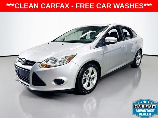 Ingot Silver Metallic 2014 Ford Focus SE
