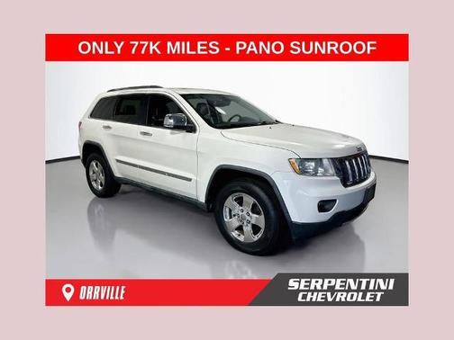 Stone White Clearcoat 2011 Jeep Grand Cherokee Limited
