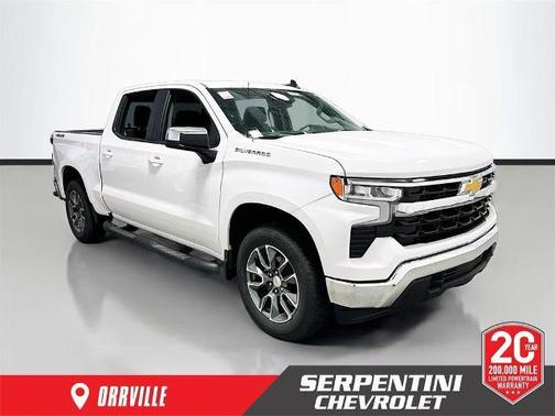 Summit White 2026 Chevrolet Silverado 1500 LT