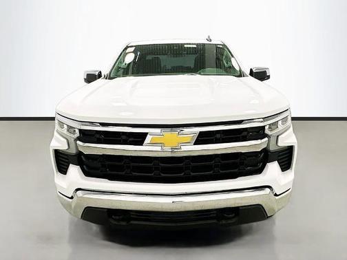 Summit White 2026 Chevrolet Silverado 1500 LT