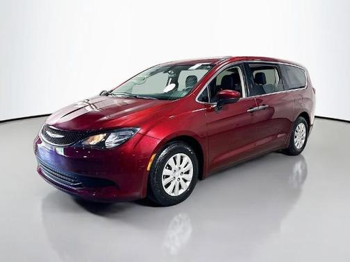 Velvet Red Pearlcoat 2019 Chrysler Pacifica L