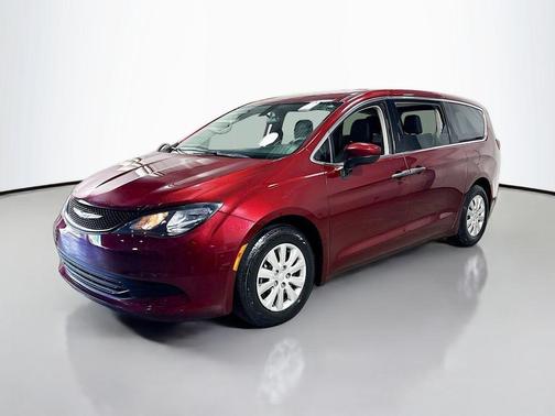 Velvet Red Pearlcoat 2019 Chrysler Pacifica L