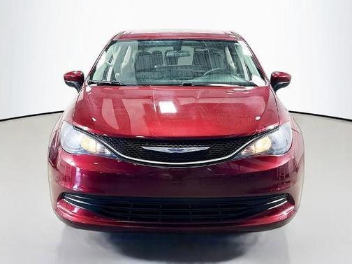 Velvet Red Pearlcoat 2019 Chrysler Pacifica L