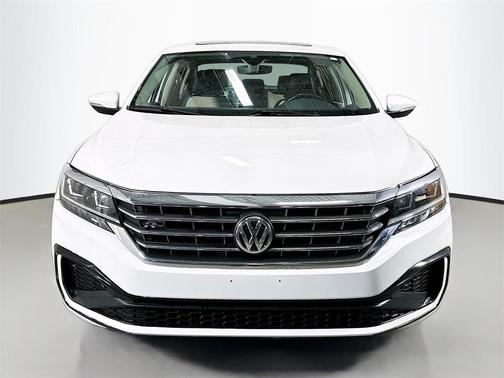 2020 Volkswagen Passat 2.0T R-Line