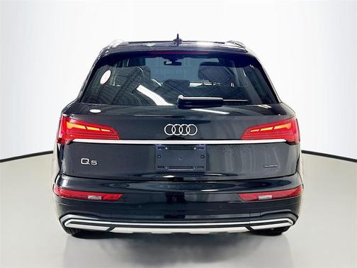 2022 Audi Q5 40 Premium