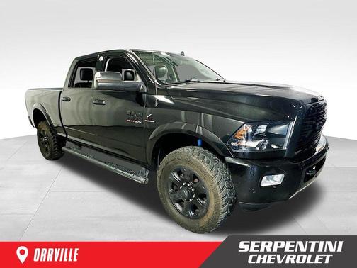 Brilliant Black Crystal Pearlcoat 2018 RAM 2500 Lone Star