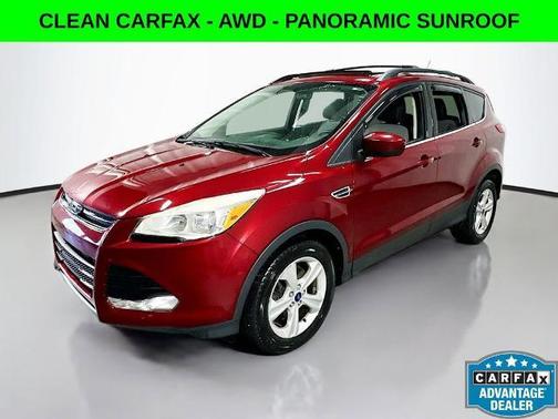Ruby Red Tinted Clearcoat 2014 Ford Escape SE