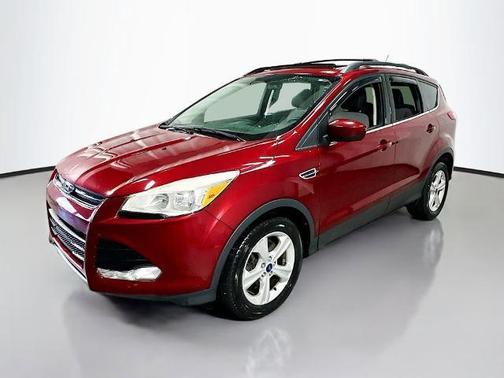 Ruby Red Tinted Clearcoat 2014 Ford Escape SE