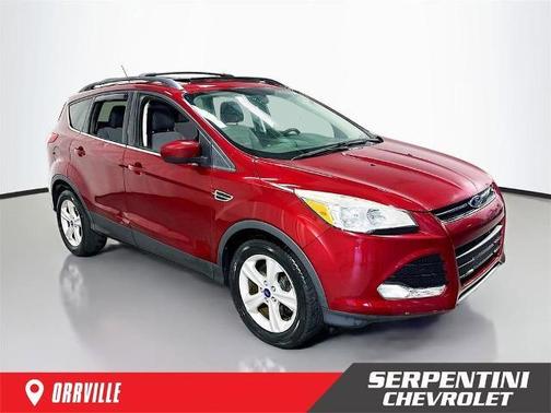 Ruby Red Tinted Clearcoat 2014 Ford Escape SE