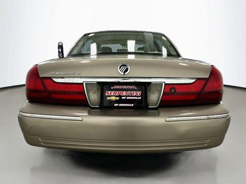 Arizona Beige Clearcoat Metallic 2005 Mercury Grand Marquis LS