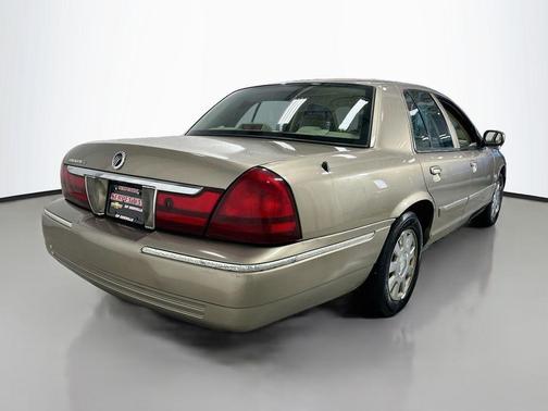 Arizona Beige Clearcoat Metallic 2005 Mercury Grand Marquis LS