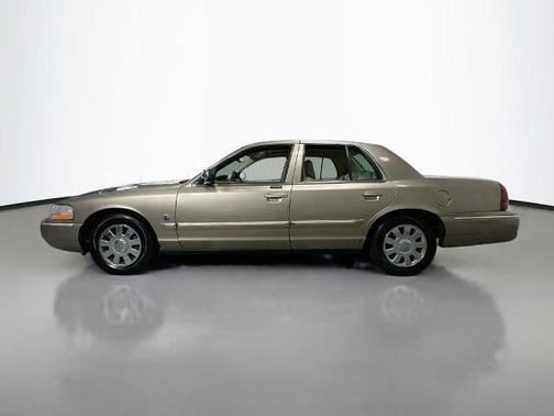 Arizona Beige Clearcoat Metallic 2005 Mercury Grand Marquis LS