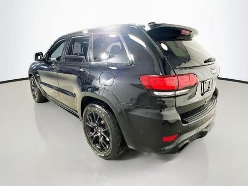 Diamond Black 2017 Jeep Grand Cherokee SRT