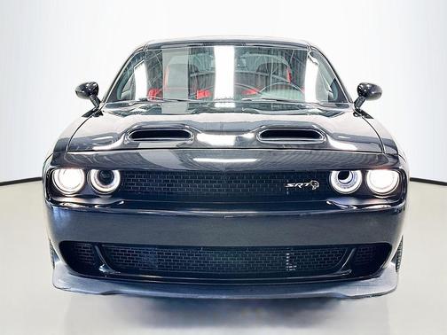 Pitch Black Clearcoat 2021 Dodge Challenger SRT Hellcat