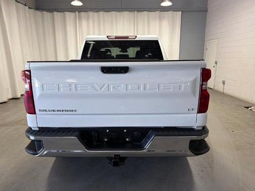 Summit White 2026 Chevrolet Silverado 1500 LT