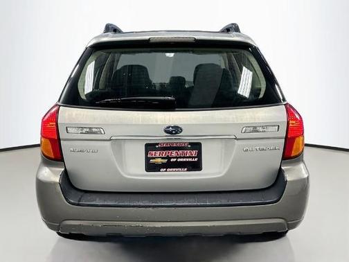 Silver 2007 Subaru Outback 2.5i