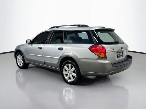 Silver 2007 Subaru Outback 2.5i