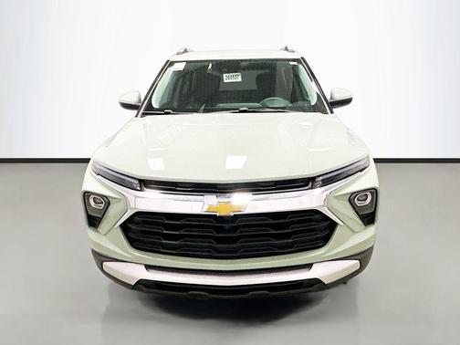 Green 2026 Chevrolet Trailblazer LT