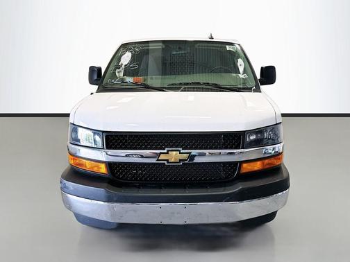 Summit White 2025 Chevrolet Express 2500 Work Van