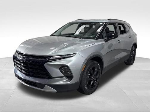 Sterling Gray Metallic 2023 Chevrolet Blazer 2LT