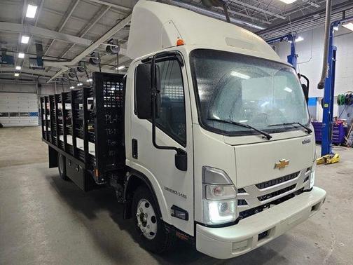 Arctic White 2025 Chevrolet Express 3500 Base