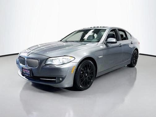 Space Gray Metallic 2013 BMW 550 i xDrive