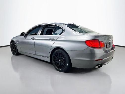 Space Gray Metallic 2013 BMW 550 i xDrive