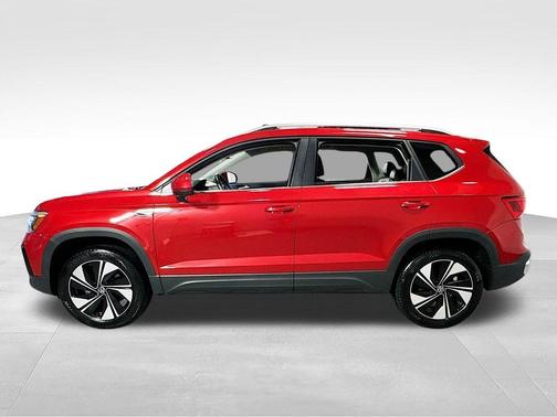 Kings Red 2024 Volkswagen Taos 1.5T SE
