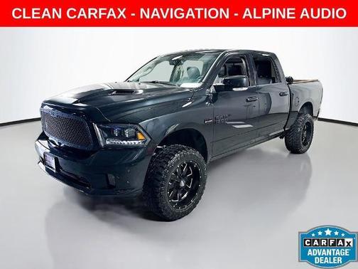 Brilliant Black Crystal Pearlcoat 2016 RAM 1500 Sport