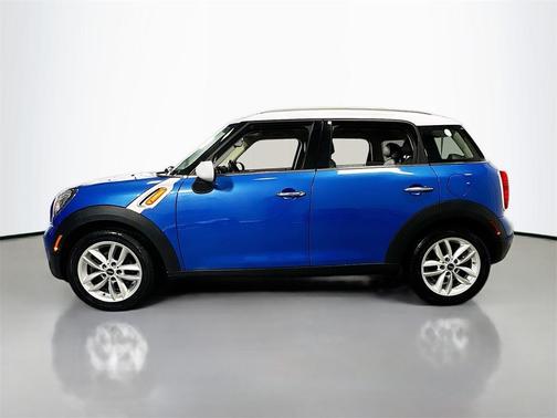 2012 MINI Cooper Countryman Base