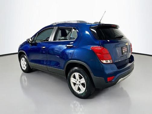 Pacific Blue Metallic 2020 Chevrolet Trax LT