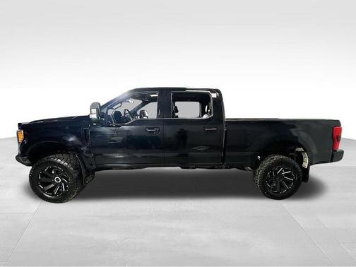Shadow Black 2018 Ford F-250 Platinum