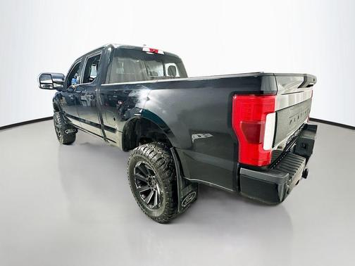 Shadow Black 2018 Ford F-250 Platinum