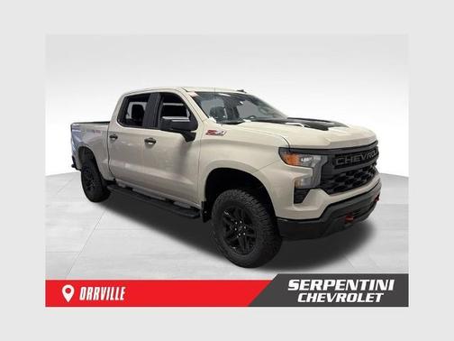 White Sand 2026 Chevrolet Silverado 1500 Custom Trail Boss