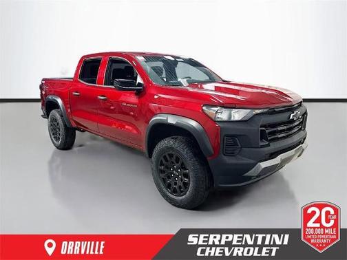 Radiant Red 2026 Chevrolet Colorado Trail Boss