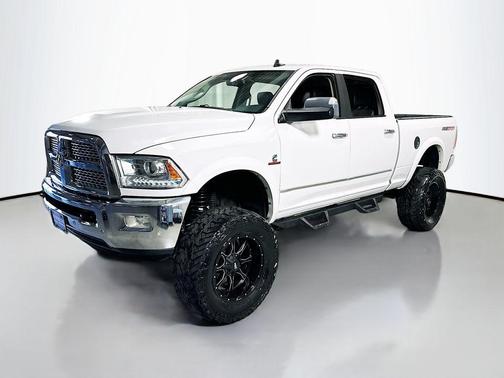 Bright White Clearcoat 2016 RAM 2500 Laramie