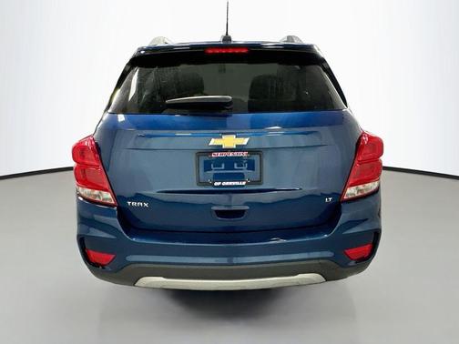 Pacific Blue Metallic 2019 Chevrolet Trax LT