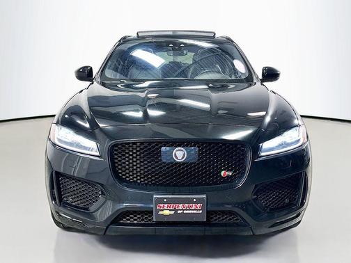 2019 Jaguar F-PACE S