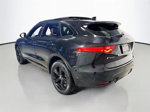 2019 Jaguar F-PACE S