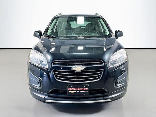 Black Granite Metallic 2016 Chevrolet Trax LT