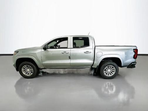 Sterling Gray Metallic 2026 Chevrolet Colorado LT