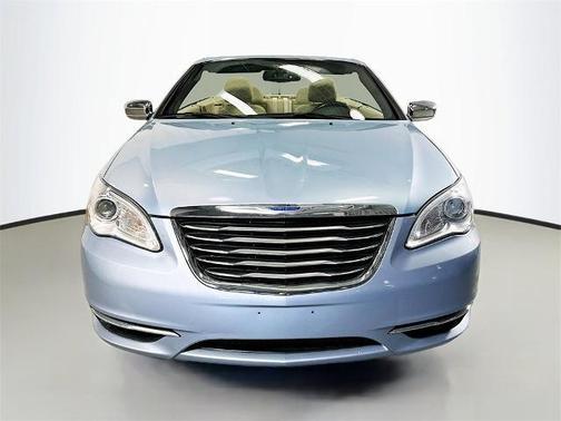 2012 Chrysler 200 Limited