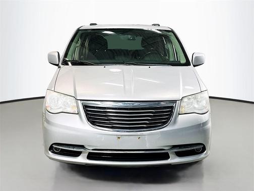 2012 Chrysler Town & Country Touring