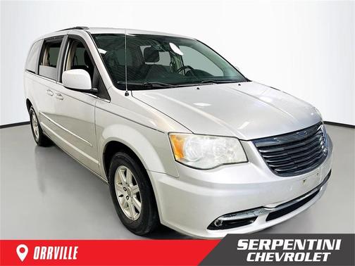 2012 Chrysler Town & Country Touring